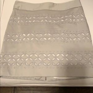 White House Black Market Size 2 skirt